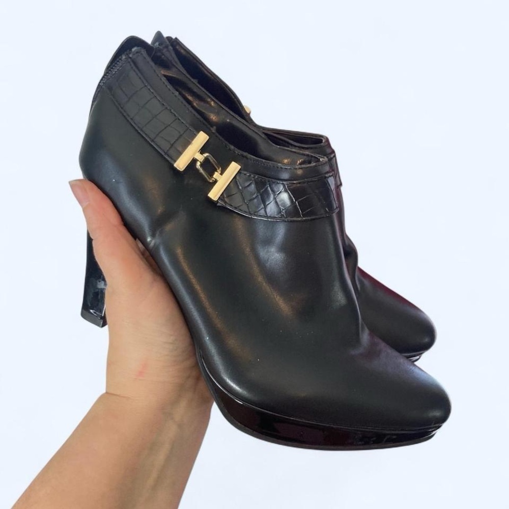 Elegant Black faux Leather High Heel Ankle Boots East 5th Zipper back 8.5